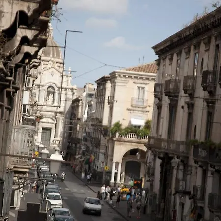 Bed & Breakfast Sunshine House Catania